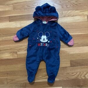 Mickey Mouse Adorable Disney Baby Bunting Baby Winter Snowsuit size 0/3 Months